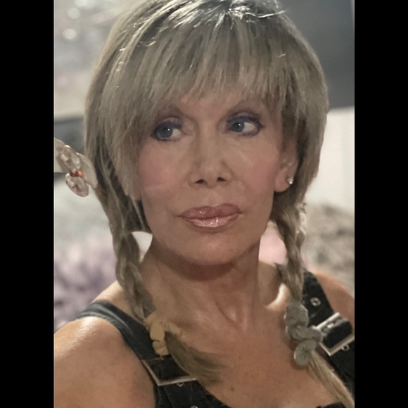 POSHMARK AMBASSADOR ..!All my charactures..Moods -hair*😉 - Picture 5 of 12